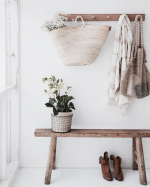 هنگر دیواری چوبی ساده قاب و نقاشی کد 1701